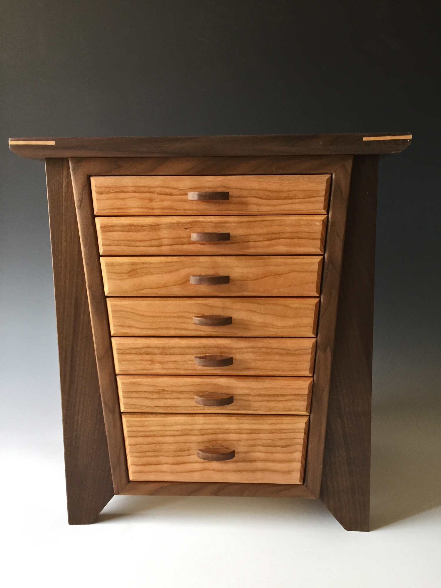  large jewelry box made of cherry wood with seven drawers for jewelry